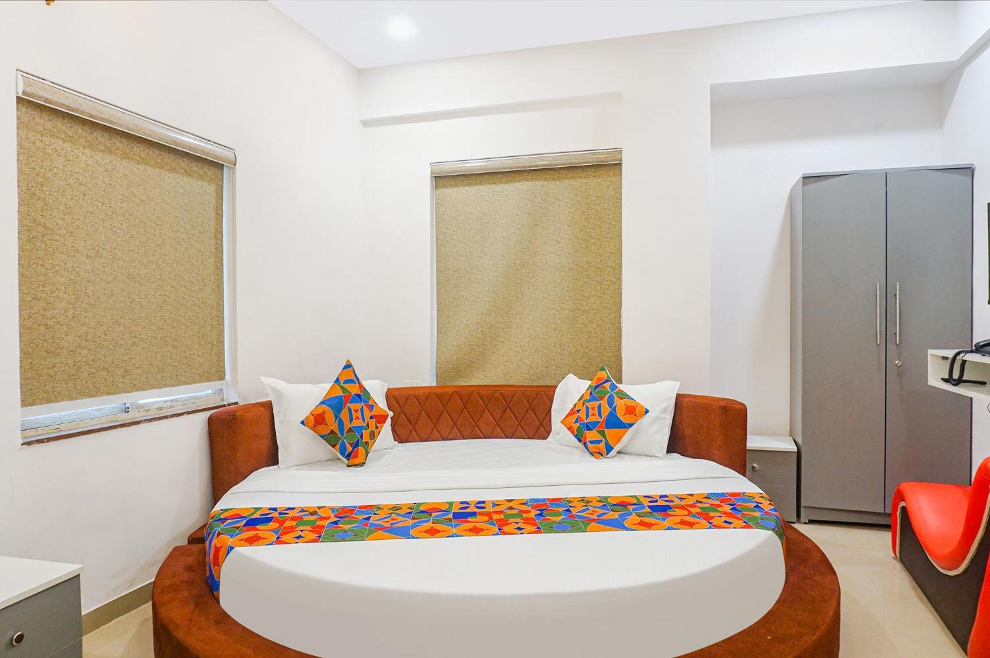 Hotel O The Leela Inn Pune Exterior photo